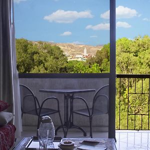 Apparts-Hotel Isni